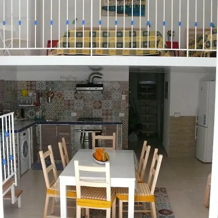 Holiday home Casa Adriana In Via Spinuzza *