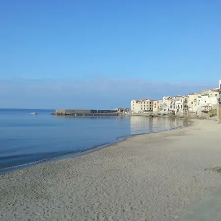 Casa Adriana In Via Spinuzza * Cefalu